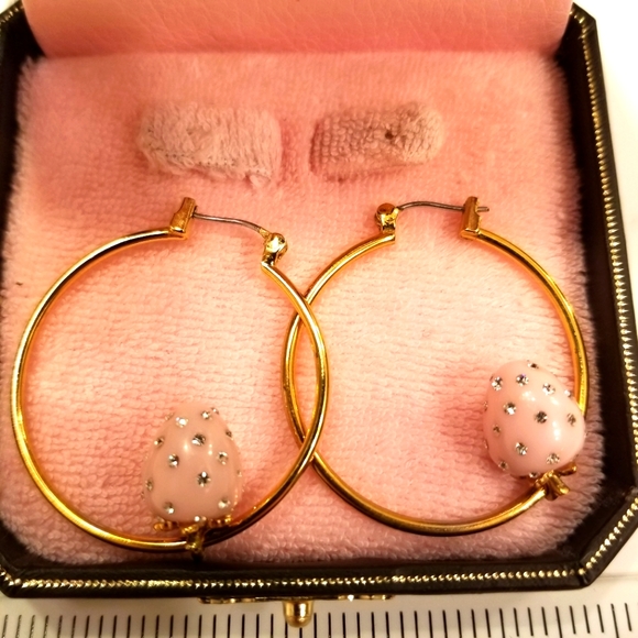 NIB Juicy Couture Pink Enamel Strawberries Crystals & Gold Hoop Earrings RARE - Picture 6 of 11